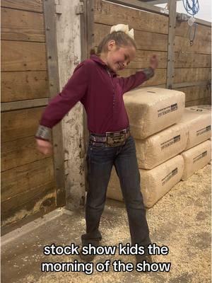 Energy is up! #stockshowlife #teamshowrite #stockshowkids #livestockshow #showpigs #stockshow 