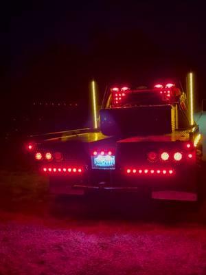 #obsford #ford #f350 #flatbed #custom #chickenlights #dually #texas #cowboy #landman #bolastoys #torc💰