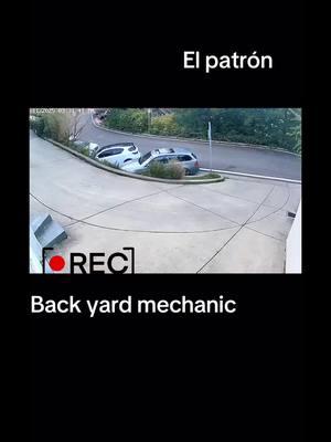 Back yard mechanic #mechanic #mecanico #autos #camaralenta #envivo #recording #warning #quemiedo #backyard #fyp #fypシ #fypシ゚viral #videoviralitiktok #usa_tiktok #mexico #ohnoo #omg #news 