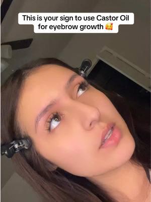 Castor Oil has helped my eyebrows grow and made the fuller! 🤍 #castoroil #eyebrowgrowth #eyebrows #thisisyoursign #foryoupage 