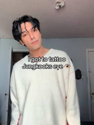 ARMY, FOLLOW MY IG SO YALL DONT LOSE ME 😭 IG: Lordheavell #lordheavell #tattoo #tattooartist #tattooideas #bts #btsarmy #btstattoo #btstattooideas #bighit_entertainment #bighit_official_bts #jungkook #btstattooartist 