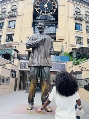 Keep your faith 🤍🤞🏾 #nelsonmandela #mandelasquare #nelsonmandelasquare #mandela #fyp #gwenchana 