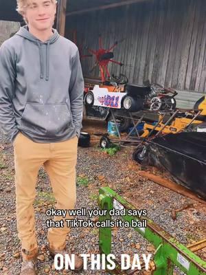 #onthisday last year shenanigans. In different parts of America 🇺🇸 people call things different names. Didn’t know that until TikTok came along.#farmlife #farmingfun#farmfamily#farmequipment