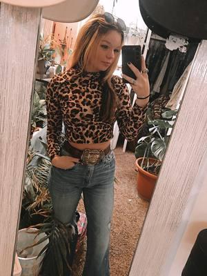 #westernffit #cheetahprintbodysuit #messedupkid #tiffanyadams #childers #fitinspo #trend #turqoise #punchyblonde 