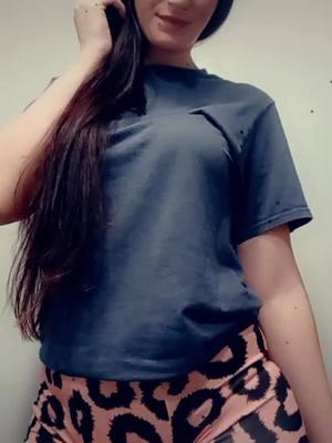 🤌😌 #fypシ #comebackdown #bush #90s #musiclover #oldsoul #southernbelle #browneyes #brunette #longhair #thickthighessaveslive #beyou #confidence #photomagic #viralvideo #oneofakind #naturalbeauty #90sthrowback @TikTok @tiktok creators 