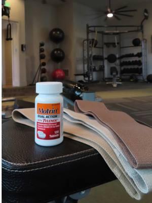 #MotrinPartner thank you @Motrin for making 2025 so much easier already 😍 you can find Motrin Dual Action Tylenol at the grocery store in the orange box!! Ibuprofen is the active ingredient in Motrin and Acetaminophen is the active ingredient in Tylenol #Motrin #painrelief #nursetok #nursesoftiktok