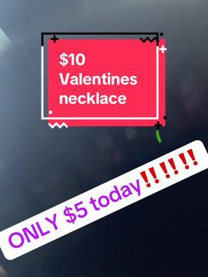 Valentine’s Day necklace! This thing is so cute! It’s also stainless steel and the quality is really nice . . #Bubblenecklace  ##Initialnecklace ##Necklace ##Valentinesdaysgift ##ValentineDay##giftidea##cheapnecklace##cheapvalentinesgift