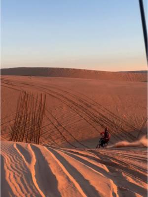 First ride of 25👊🏼 @Phillip Randall #donny103 #teamdunestars #dunestars #twowheeltakeover #littlesaharasandsports #littlesaharasanddunes #littlesaharastatepark #littlesaharaoklahoma #gasgas #mc450f #moto #motolife #mototok #wideopen #mx14 #dunes #waynoka #gasgas450 #rockstarenergy #mototokhub #fy #fyp 