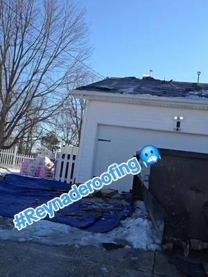 #lameramera #reynaderoofing #stillroofing #snowinkentucky #roofinggirls #roofing