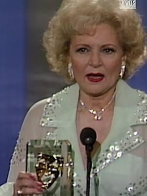 We miss you Betty White! Thanks for the laughs ❤️ #bettywhite #birthday #classic 🎥: Betty White, AMERICAN COMEDY AWARDS (1987) #acceptancespeech #comedy #funnytoks #jokes #awardshow