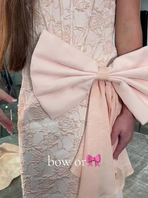 This dress comes w a detatchable bow🎀 but we love her with it🤍 @addie @Ava Presley Official    #mbprom #prom2025 #promdress #bow #yestothedress #newarrivals 