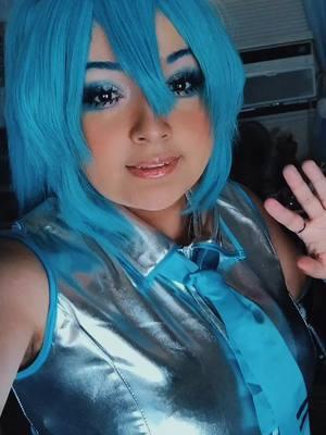 I finally got her full cosplay!! #mikuhatsunecosplay#hatsunemikucosplay#hatsunemiku#mikucosplay#mikuhatsune#vocaloid#vocaloidcosplay 