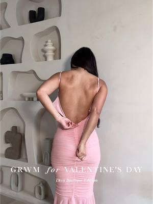 GRWM for V-DAY 💕💕💕💕 www.DivaBoutiqueOnline.com #miamiboutique #styling #divasweardiva #maxi #pinkdress #vday #vdaydress #miamifashion #romantic #thediva 