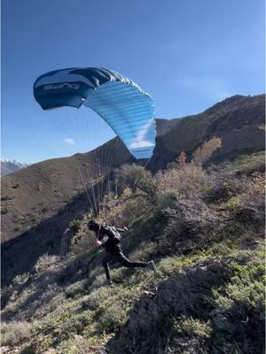 SHORT Launch 🤙🏼  #speedflying #wingsuit #xgamesmode #redbull #givesyouwings #adrenaline #ridersrepublic #monsterenergy #actionsports #extremesports #fyp #foryoupage 