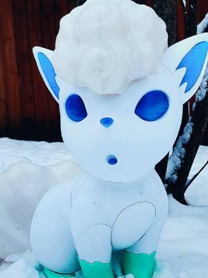 Check out this 1:1 scaled raw alolan vulpix print!  Hatchbox was generous enough to sponsor this build, which gave me the opportunity to use several of their products for the first time. The filaments/resin I used were: - “WHITE MATTE PLA” - “TRANSPARENT BLUE PLA” - “METALLIC WHITE PLA” - “MINT PLA” From start to finish, this print took about 75 hours to complete and consists of roughly 9kg of filament.  The mettalic white looks great contrasted to the matte white and the transparent blue eyes really pop. While the raw print looks great i am excited to paint this! Filament : @hatchbox3d File by: @Yosh_studios  File modified by @Ralph Marques Rivera  Printed on: @Crealityofficial  #hatchbox #hatchbox3d #filament #filaments #3dfilaments #filament3dprinting #3Dprint #3dprints #3dprinting #3dprinted #3Dfilament #pokemonart #pokemon #Mando #mandalorian #bulbasaur #squirtle #Togepi #3d #alolan #vulpix #lifesizedpokemon #prop #ash #ashketchum #pokegram #poketok #pokemontcg #fyp