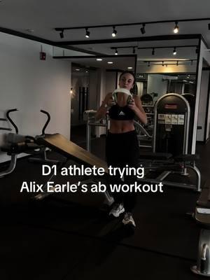 Quick workout with @Alix Earle 🥵 #abs #abworkout #athlete #d1 #fieldhockey #women #us #college #international 