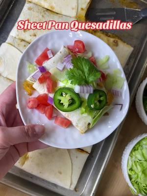 Weeknight family friendly Sheet Pan Quesadillas  Perfect for literally every occasion! https://www.stephreallife.com/sheet-pan-quesadillas/ #sheetpanquesadillas #sheetpancooking 