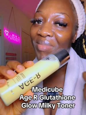 @Medicube Global Glass Skin APPROVED‼️💯👌🏾 ##medicube##koreanskincare#koreantoner #milkytoner #toner #peptide ##evenskintone ##hydration#radiance #ttshoplevelup #glassskin ##glowy #glowyskin #skincaretips @medicube 