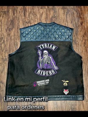 Realiamos estos parches para un grupo de motociclista. Contactanos digitalizamos tu logo. #creatorsearchinsights #bordados #hats #embroideryhats #viral #orderbywhatsapp #customhats #embroideredsweatshirt #embroiderymachine #bordados #camfive #bordadopersonalizado #jackets #chompaspersonalizadas 