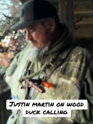 You can’t beat @Justin Martin incredible caller person and knows his way around wood ducks!! Hopefully this helps you!! #fyp #duckcalling #woodduck #duckhunting 