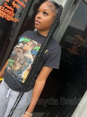 Jayda Wayda Braids 🥰🥰🔥🫣 openings available text 513-773-5412 to book. Located in CLT❤️#hairstylistclt #cltbraider #charlotte #charlottethread #newbraiderintown #knotlessbraider #clt #4crossoverbraids 