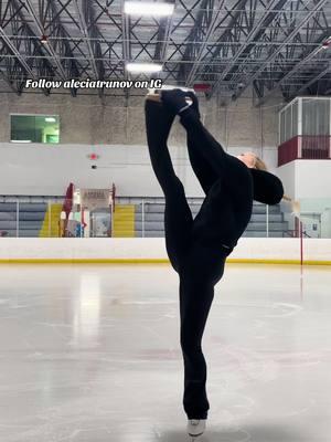 Thanks for all the support on TikTok, let’s get over to IG before it’s too late 😣  #figureskating #IceSkating #skatingtrick #practiceoutfit #skatingtrend #icerink 