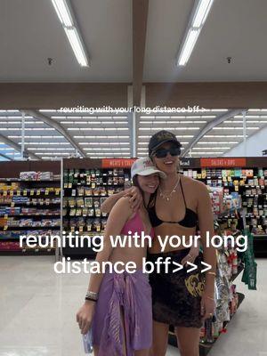 took her on a day in my life!!! We love long distance best friends <33 tag your long distance bestie #BestFriends #longdistancebestfriend #hawaii #oahu #oahuhawaii 