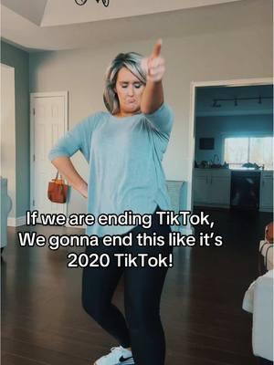 Ending TikTok dances like it’s 2020!  #tiktokdances #2020tiktok #millennials #bringbackoldtiktok #bringbacktiktokdances #dancetok #fyp 