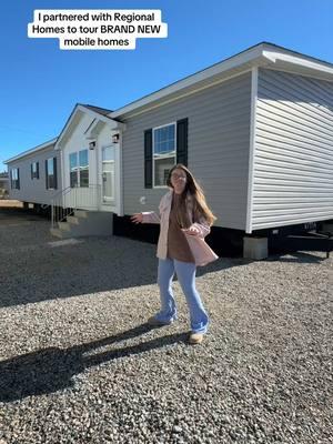 Let’s tour the Ironclad by Champion homes! Thank you for having me @Regional Homes #regionalhomespartner #regionalhomes #doublewidequeen #doublewide #mobilehome #manufacturedhomes #mobilehometour #doublewidedream #newmobilehome 