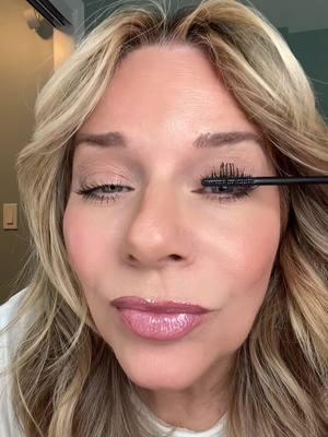 Easy Makeup #easymakeup #over40 #makeupover40 #naturalmakeup #naturalmakeuptutorial #makeupforbeginners #funnymakeup #genx #millennials #basicmakeup 