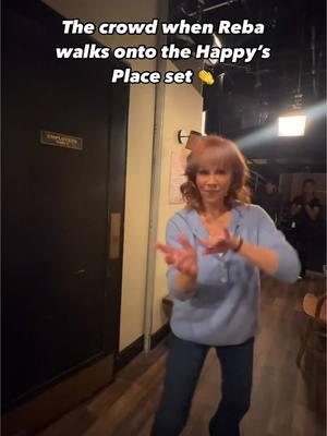 @Reba brings the best energy! 👏 Don't miss #HappysPlace tonight 8/7c on nbc and streaming on @Peacock #Reba #rebamcentire 