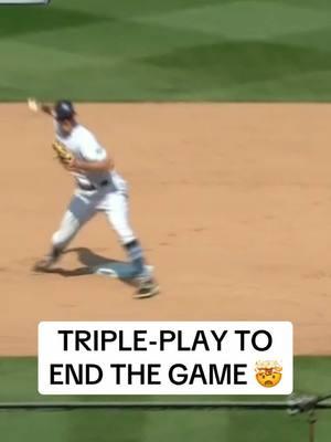 Imagine losing like this 🫣 #yankees #baseball #MLB #tripleplay 