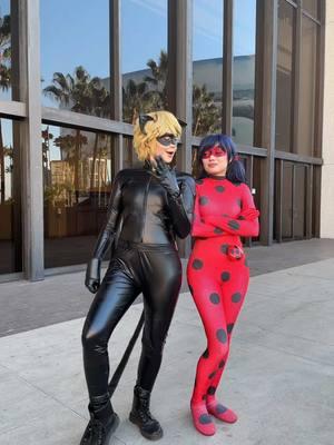 me in love with @Angel as cat noir 💚🐈‍⬛🐞 #ladynoir #miraculous #miraculousladybug #cosplay #chatnoir #catnoir #ladybug #miraculouscosplay #foryou #fyp #foryoupage 