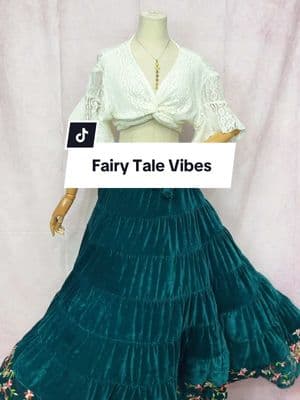 Straight out of a fairytale ✨🌸 Embrace your inner magic with this enchanting fairycore look! 🧚‍♀️🌿 #FairyCore #WhimsicalStyle #magicalvibes #fashionlookbook #outfitinspo #fairy #cottagecore #tiktokfashion 