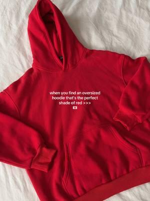 me 🤝🏼 an oversized hoodie #oversizedhoodie #amazonfashionfinds #redhoodie #fyp #amazonwinterfashion #girlythings 