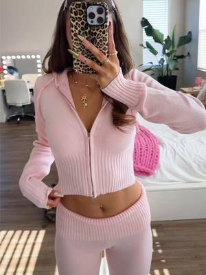 @Edikted 💗💗   #ValentinesDay #cute #cuteoutfits #cuteclothes #iminloveandimobsessed #edikted #pink #lowrise #matchingset #sweaterpants #sweaterjacket #girly #winteroutfit #ediktedtryon #outfit #easyoutfits #outfitinspo 