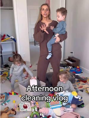 This glitter will be the end of me😭 #CleanTok #cleaning #mom #MomsofTikTok #momtok #dayinthelife #Vlog #toddlers #toddlertok 