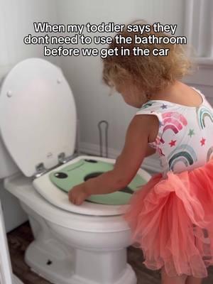 Negotiating potty breaks like it’s a reality show finale 🤍 #pottytraininngtips #toddlermom