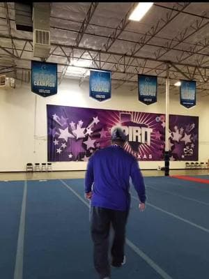 @Cami Branson put me in I’m ready 🤣🤣 MAJORS DAY 💜🖤💜🖤 Let’s Go ROYALTY 💜💜 💜💜 #crazycoolcheerdad #texas #blessed #girldad #cheerdad #spiritoftexas #royalty #majors 