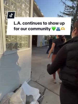 [🔗 IN BIO] L.A. has seen an overwhelming amount of support coming from our community in the midst of its wildfire crisis. The FAM CREW is one of the organizations that stepped up, showing the resiliency of LA and the people who love their hometown. 👉 Head to the link in our bio for how to donate, volunteer, and help those affected by the wildfires. The need for community support has never been more urgent, and every action counts! #losangeles #wildfires #lawildfires #localnews #volunteers #donations #lacounty #lacommunity #community #mysecretla 