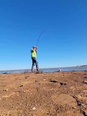 #scotthoward #dannyking #catfishing #fishing #sukigizzard #catchandrelease #texas #texasfishing #wichitafalls #lakearrowhead #bluecat #Abu #CPR #girlsfishing #trophycatfish 