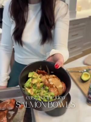 lunch/dinner idea: salmon bowls with rice, avocado, edamame and my fav sauce made from @primalkitchenfoods sauces! screenshot the recipe at the end! Find Primal Kitchen Yum Yum Sauce, Teriyaki and Mayo at Sprouts, or shop primalkitchen.com using my code NATALIE20' #primalkitchen #primalkitchenpartner