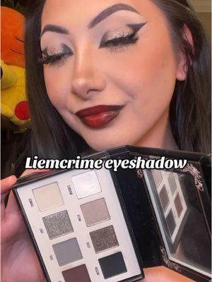 Using @limecrimemakeup eyeshadow palette 🖤  #alttiktok #alt #foryoupage #makeup #grwm #beauty #inspiration #getreadywithme #makeuptutorial #eyeshadowtutorial #eyes #foryou #share #Eyeliner #tutorial #limecrime #vampy 