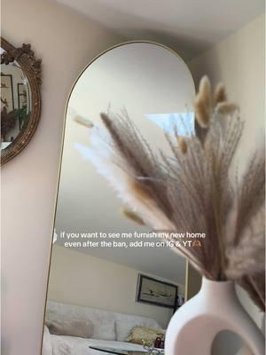 #tiktokshophome #goldmirror #archedmirror #homedecor #modernorganic #homerenovation  #homeinterior2025  #interiordesign #homeowner 