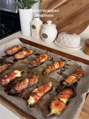 Simple, delicious, Bacon Wrapped Jalapeños! #baconwrapped #jalapenos #jalapenopopper #bacon #jalapeño #jalapenorecipe #EasyRecipes #appetizerideas #appetizerrecipe #easyappetizers 