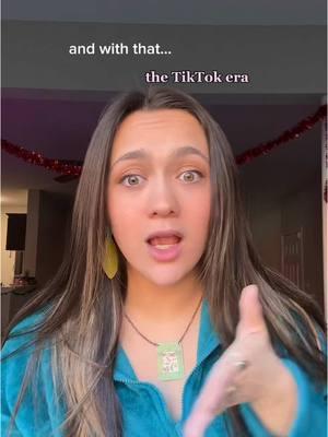 and with that, the tiktok era comes to an end🥺 join me on IG & YT for all of the music to come!!  #tiktokera #tiktokban #goodbyetiktok #heyjames #ivehadenough #ifyouresomaturenow #nochanceshowmance #independentartist #diyartist #unsignedartist #queerartist #sapphic #melinakb 