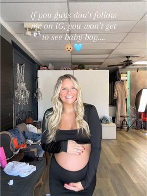 Haha @Alix Earle inspired but seriously if baby boy doesn’t come until my induction date, you will not see him on this app 😭😭😭😭😭 #pregnant #pregnanttiktok #pregnantbelly #pregnancyglow #maternityphotoshoot #40weekspregnant #babyboy #babycomingsoon #laboranddelivery #babynumber3 #pregnancydiary #fypシ #fyp #foryoupage #thirdtrimester #9monthspregnant #viral #byetiktok #followme 