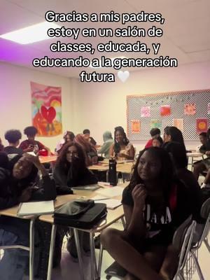 The reason why I teach 🤍 #spanish #teachersoftiktok #spanishteacher #highschoolteacher #spanishclass #firstgeneration #maestra 