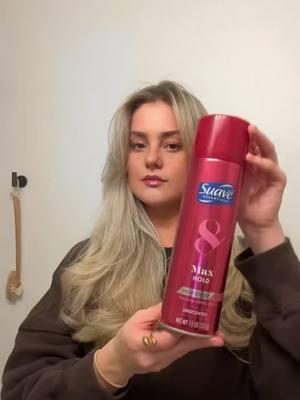 Let’s make this the year of easy hair 🤝 @alexandralharaldsson has all the tips we need for a refreshing second-day blowout. Look at that finished look 👀 Products used: Suave Max Hold Mousse and Hairspray. #suave #suavestyling #suavemaxhold #refreshblowout #blowoututorial #blowout #voluminoushair