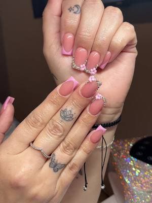 ✨💗 instagram_NailsByvaneee  #foryoupage #parati #nails #naildecoration #diseñodeuñas #fyp #tricitiesnailtech #pasconailtech #509nailtech #washingtonnailtech #nailtok #uñasacrilicas #nailinspo #nailtech #manicurista #uñasdecoradas #richlandnailtech #kennewicknailtech 